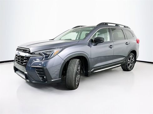 Used 2024 Subaru Ascent Limited image 2