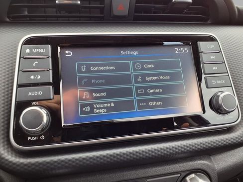 Certified 2025 Nissan Kicks Play S image 7