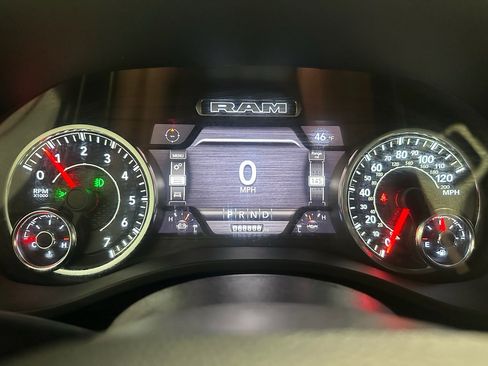 Used 2023 RAM 1500 Laramie image 30