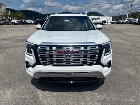 Used 2026 GMC Terrain Denali AWD/4WD image 8