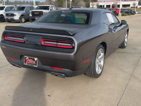 Used 2023 Dodge Challenger R/T w/ Blacktop Package image 9