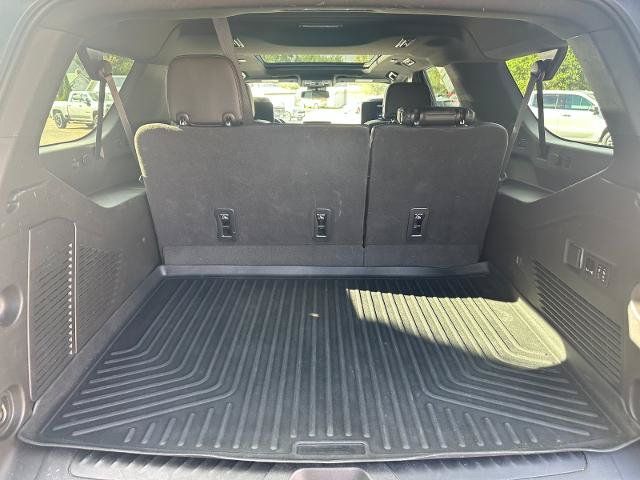 Used 2023 Chevrolet Suburban LT w/ Luxury Package AWD/4WD image 19