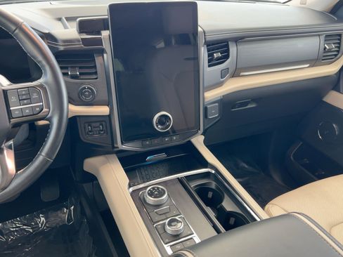 Used 2024 Ford Expedition Max Platinum image 33