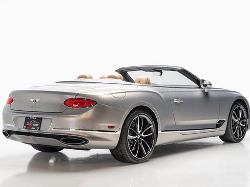 Used 2020 Bentley Continental GT image 8