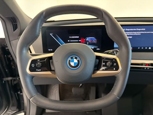 Used 2024 BMW iX xDrive50 w/ Sport Package AWD/4WD image 11