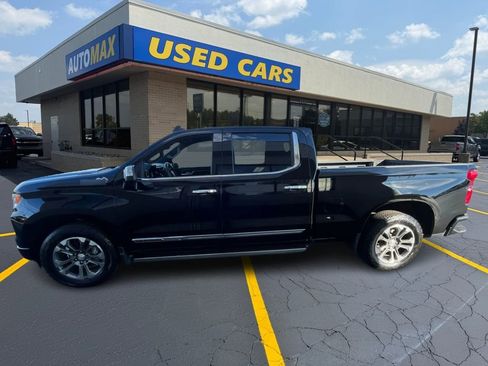 Used 2022 Chevrolet Silverado 1500 High Country w/ Technology Package image 8