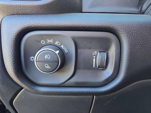 New 2026 RAM 2500 Big Horn AWD/4WD image 13