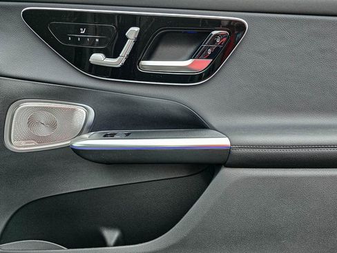 New 2026 Mercedes-Benz GLC 300 4MATIC image 40