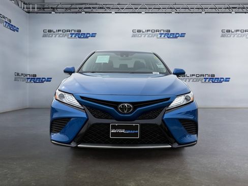 Used 2020 Toyota Camry XSE image 2