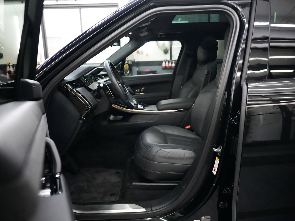 Used 2024 Land Rover Range Rover Sport SE AWD/4WD image 27