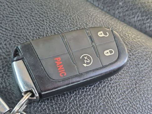 Used 2020 Jeep Compass Limited AWD/4WD image 33