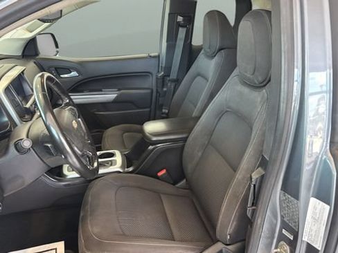 Used 2018 Chevrolet Colorado LT w/ LT Convenience Package AWD/4WD image 8