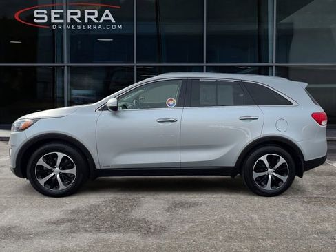 Used 2016 Kia Sorento EX w/ EX Premium Package image 2