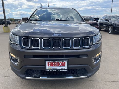 Used 2021 Jeep Compass Limited image 9