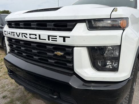 Used 2021 Chevrolet Silverado 2500 Custom w/ Gooseneck/5TH Wheel Package AWD/4WD image 2