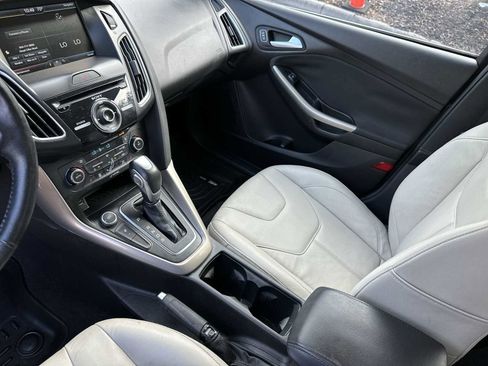 Used 2015 Ford Focus Titanium w/ Titanium Cold Weather Package image 21