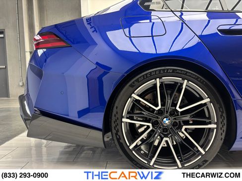 Used 2026 BMW M5 image 34