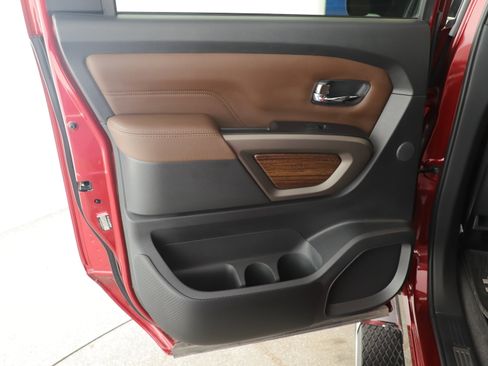 Used 2021 Nissan Titan Platinum Reserve w/ Off Road Protection Package image 15