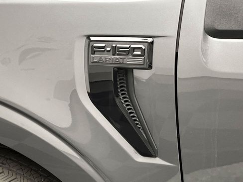 Used 2025 Ford F150 Lariat AWD/4WD image 34
