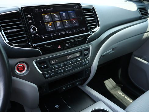 Used 2025 Honda Ridgeline RTL image 19