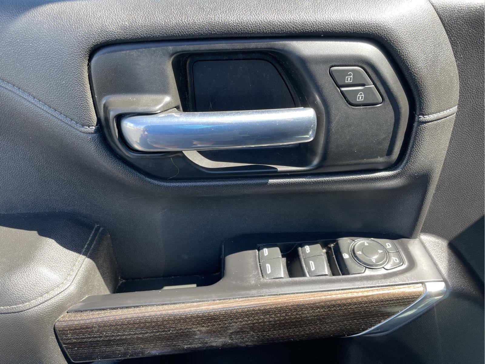 Used 2021 Chevrolet Silverado 1500 LT AWD/4WD image 17