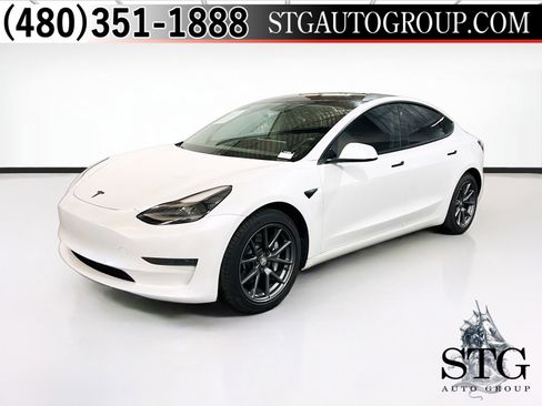 Used 2021 Tesla Model 3 Standard Range Plus image 1