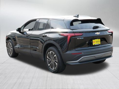 Used 2024 Chevrolet Blazer EV LT AWD/4WD image 5