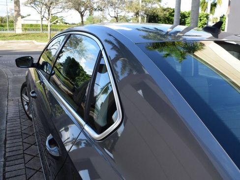 Used 2015 Volkswagen Passat TDI SEL Premium image 29