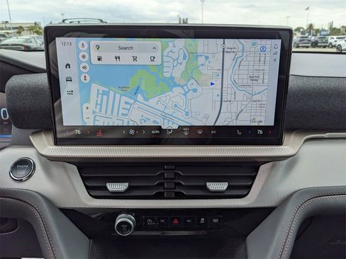 Used 2025 Ford Explorer Active image 24