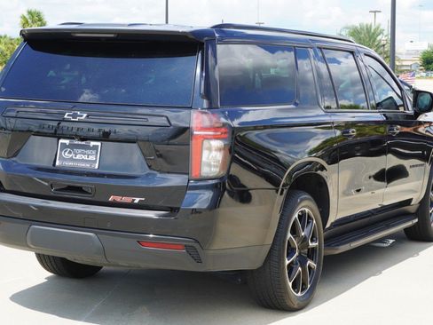 Used 2024 Chevrolet Suburban RST w/ Luxury Package AWD/4WD image 6