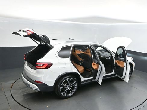 Used 2023 BMW X5 sDrive40i image 51