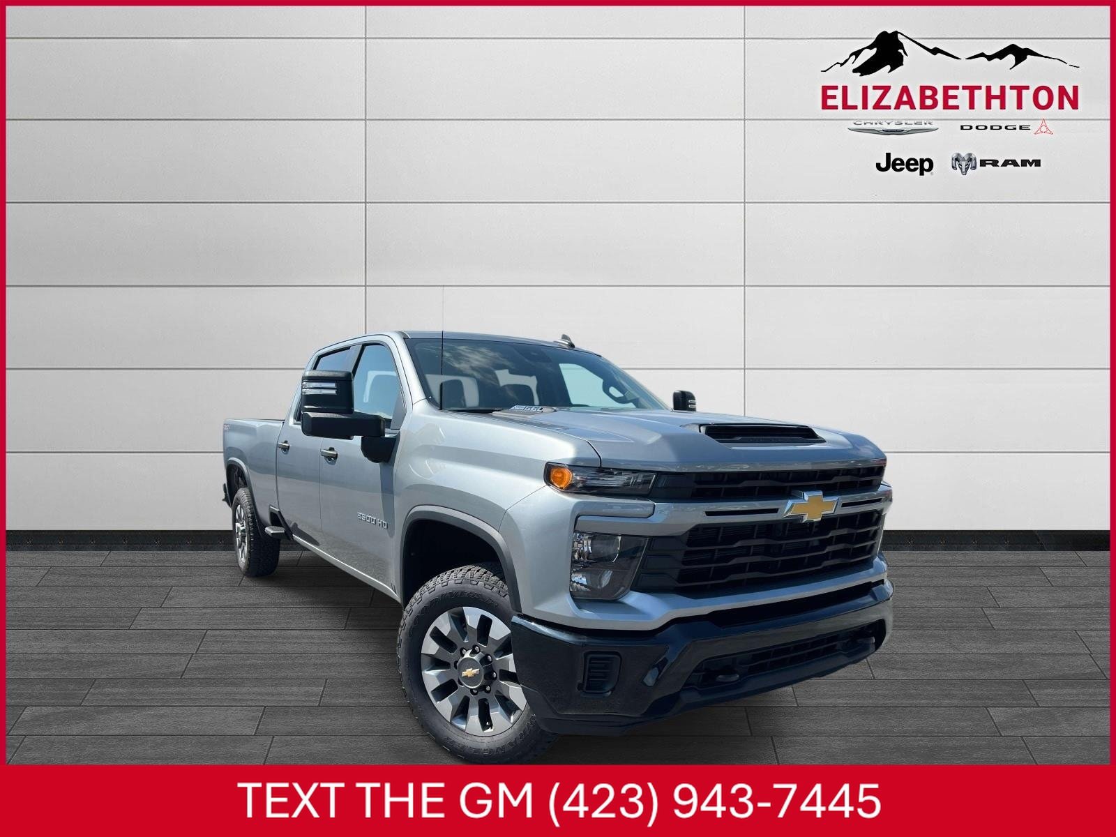 Used 2025 Chevrolet Silverado 2500 Custom w/ Custom Convenience Package AWD/4WD image 1