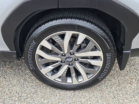 Used 2025 Subaru Forester Touring AWD/4WD image 8