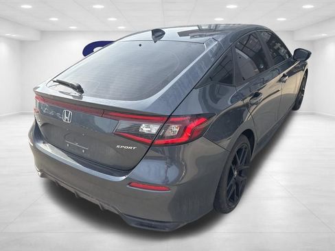 Used 2025 Honda Civic Sport image 4