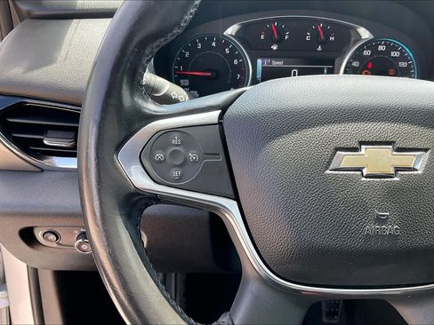 Used 2018 Chevrolet Traverse LT FWD image 19