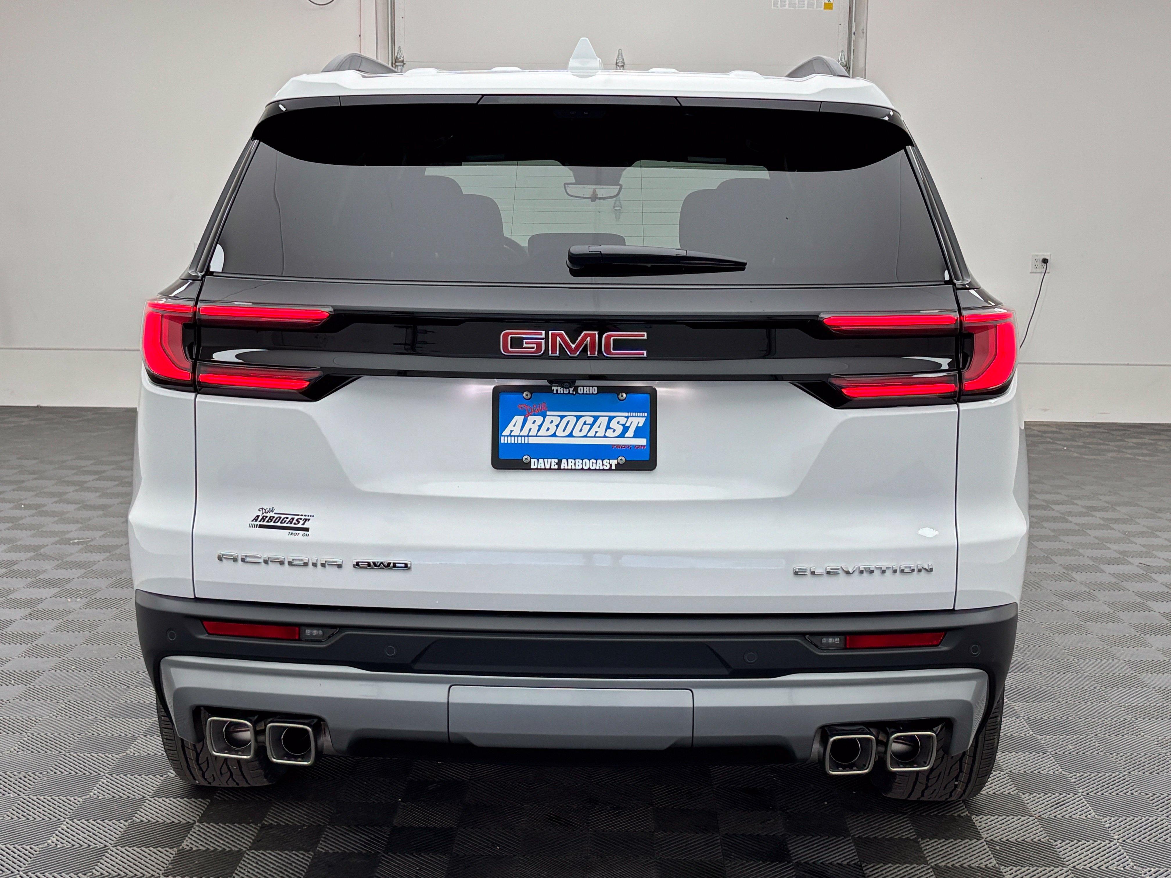 New 2027 GMC Acadia Elevation w/ Elevation Premium Package AWD/4WD image 11