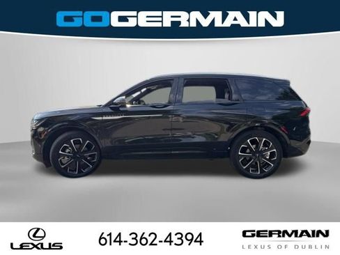 Used 2026 Lincoln Nautilus Reserve AWD/4WD image 12