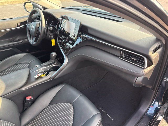 Used 2021 Toyota Camry SE FWD image 15