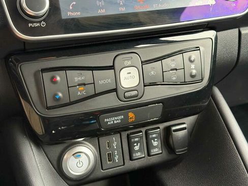 Used 2021 Nissan Leaf SV image 24