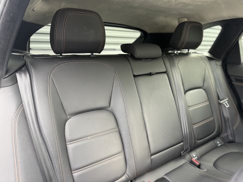 Used 2019 Jaguar F-PACE Prestige AWD/4WD image 23