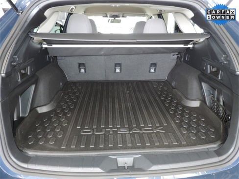 Used 2024 Subaru Outback Premium image 12