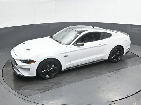 Used 2022 Ford Mustang GT Premium w/ Black Accent Package RWD image 42