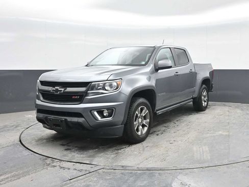 Used 2018 Chevrolet Colorado Z71 AWD/4WD image 5