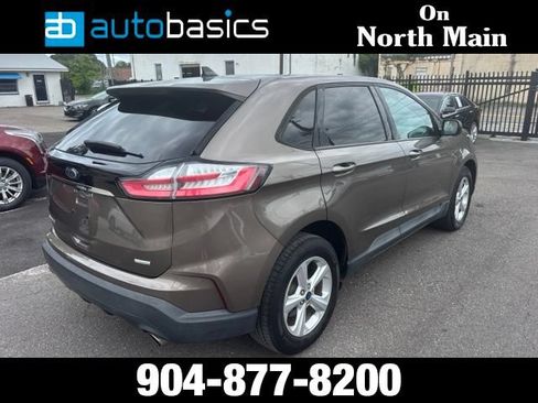 Used 2019 Ford Edge SE FWD image 5