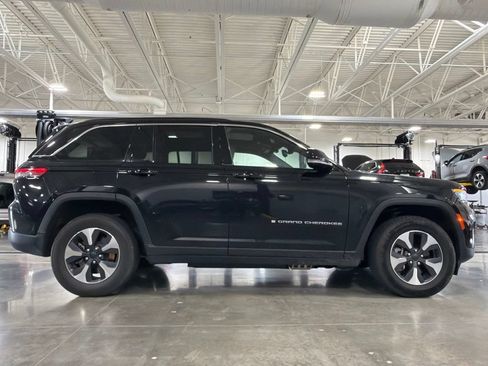 Used 2024 Jeep Grand Cherokee Limited 4xe AWD/4WD image 10
