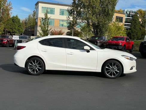 Used 2018 MAZDA MAZDA3 Grand Touring w/ Premium Equipment Package image 2