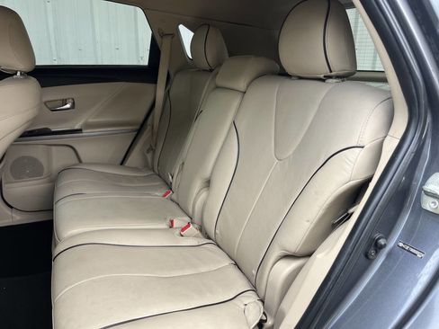 Used 2009 Toyota Venza image 12