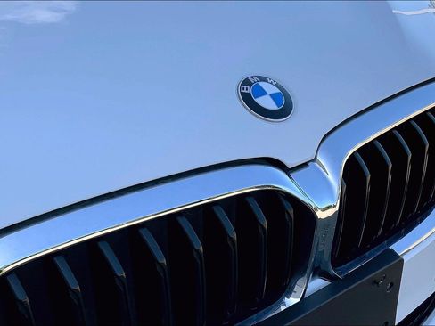 Used 2022 BMW 530i xDrive w/ Premium Package AWD/4WD image 29