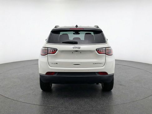 Used 2025 Jeep Compass Limited AWD/4WD image 7