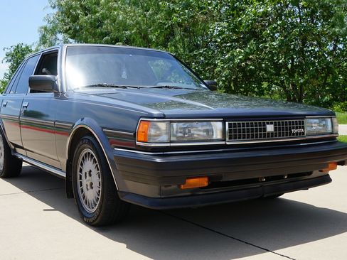 Used 1987 Toyota Cressida Sedan RWD image 21